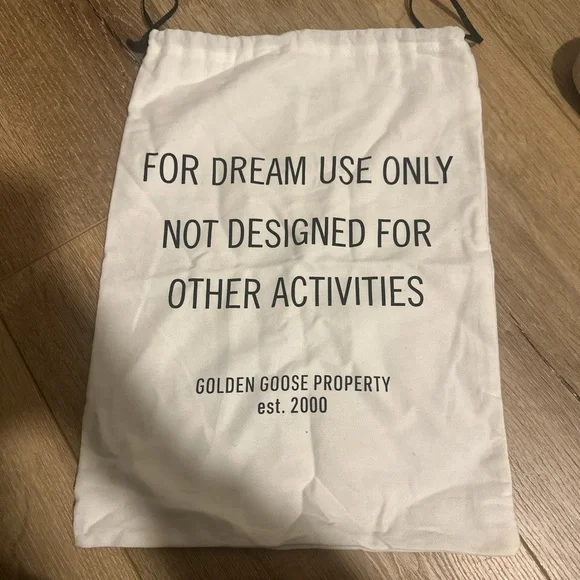 Golden Goose Women's Super-Star with silver leather star and pink heel tab - Picture 9 of 9